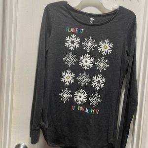 Old Navy winter theme snowflake shirt size XXL new never worn with tag